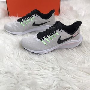 women’s Nike zoom shoes